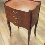 71 7074 CHEST OF DRAWERS